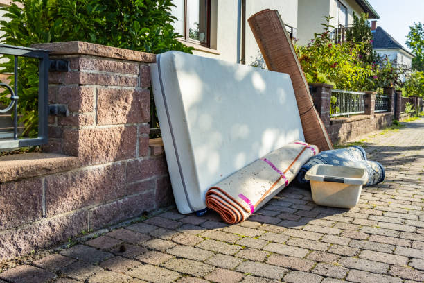 Best Hot Tub Removal  in Kewanee, IL